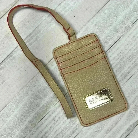 Maxx New York Card Holder with Lanyard Money  Purse Wallet Organizer Purse - Picture 2 of 6